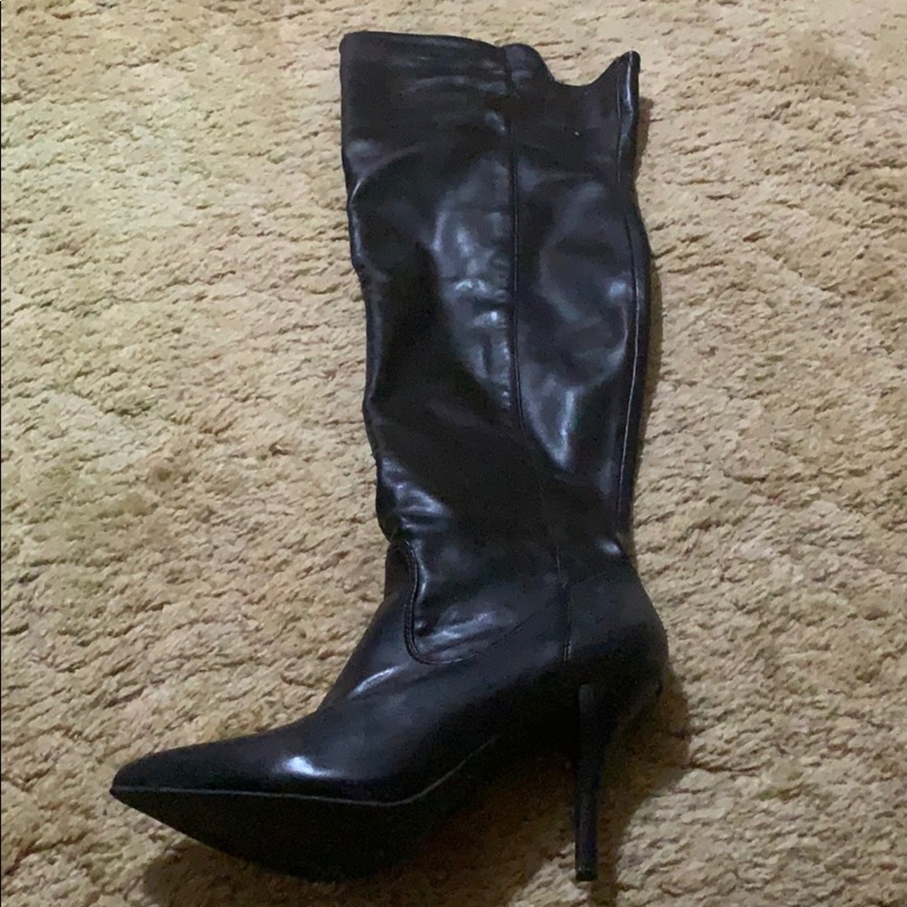 Boots - Picture 2 of 2
